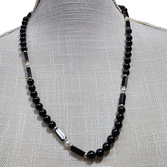 Beaded Necklace Black Onyx Faux Pearl Accent Vintage Style - Picture 1 of 6